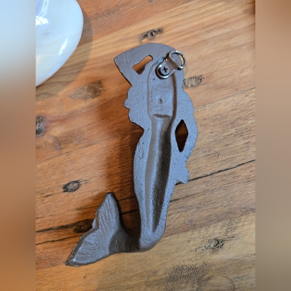 MERMAID LOVE BUNDLE - MERMAID METAL HOOK, MERMAID DECOR SIGN, & PEARL SHELL - Picture 3 of 8